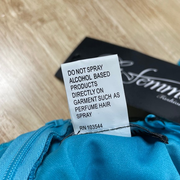 La Femme NWT Deep V-Neck Corset Lace Up Back Embroidered Gown Aqua Blue Size 2 - Picture 7 of 12